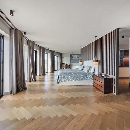 Apartment Kiki Few Minutes Walk To - Pool *